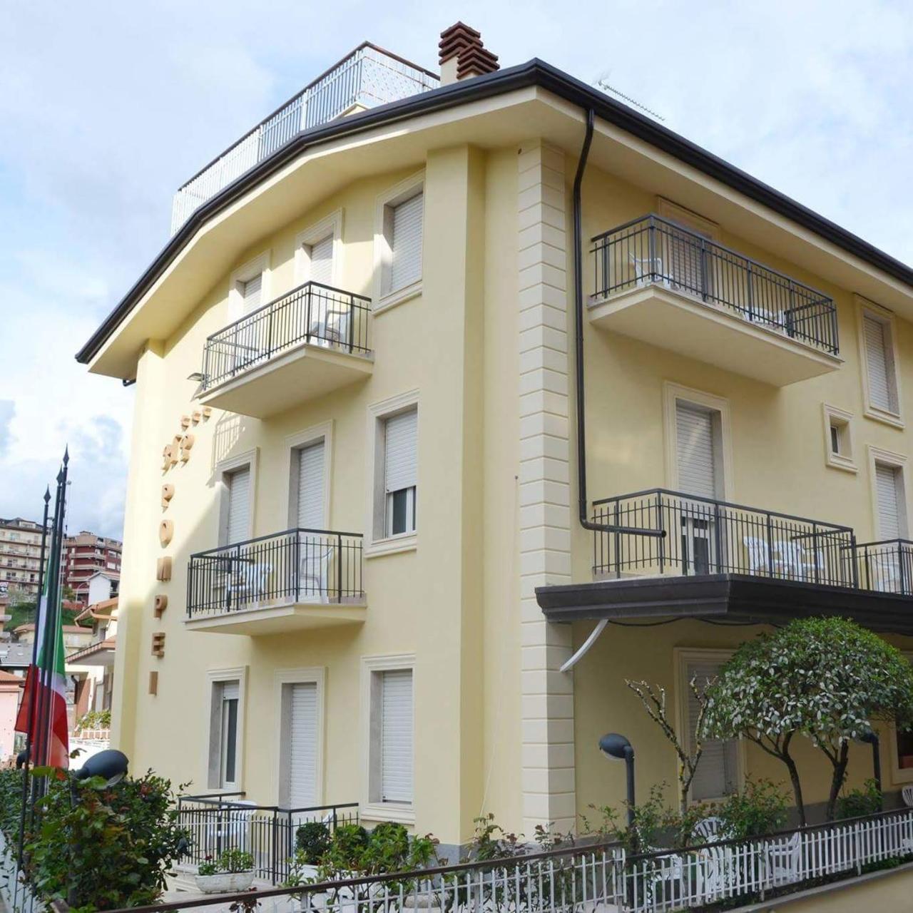 Hotel Pompei Fiuggi Exterior foto